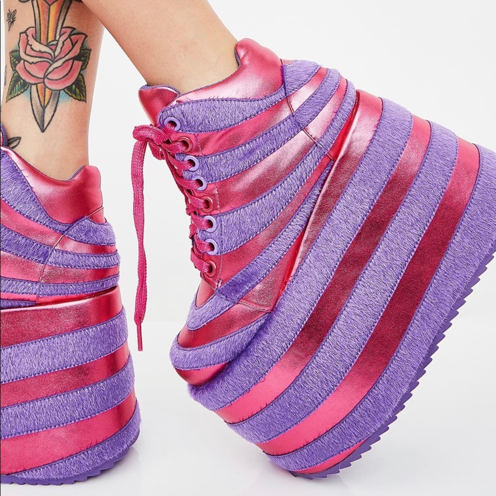 ISO Cheshire Cat platform sneakers!!!!